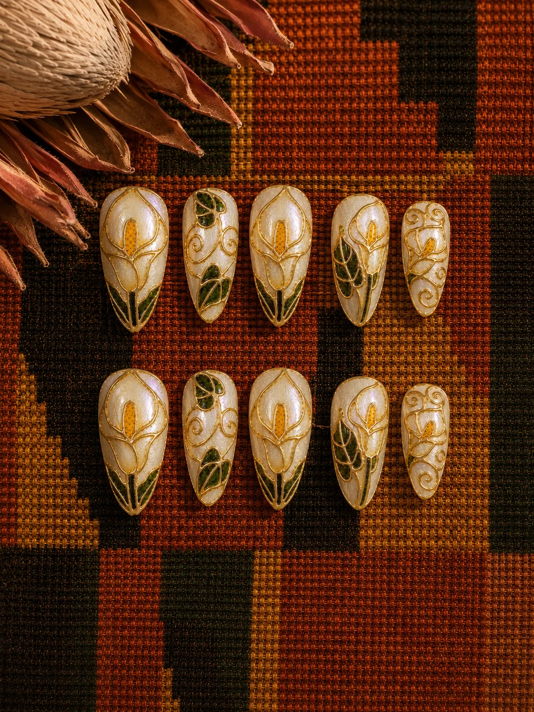 Cloisonne Calla - Art Nouveau Press-On Nails - flatlay