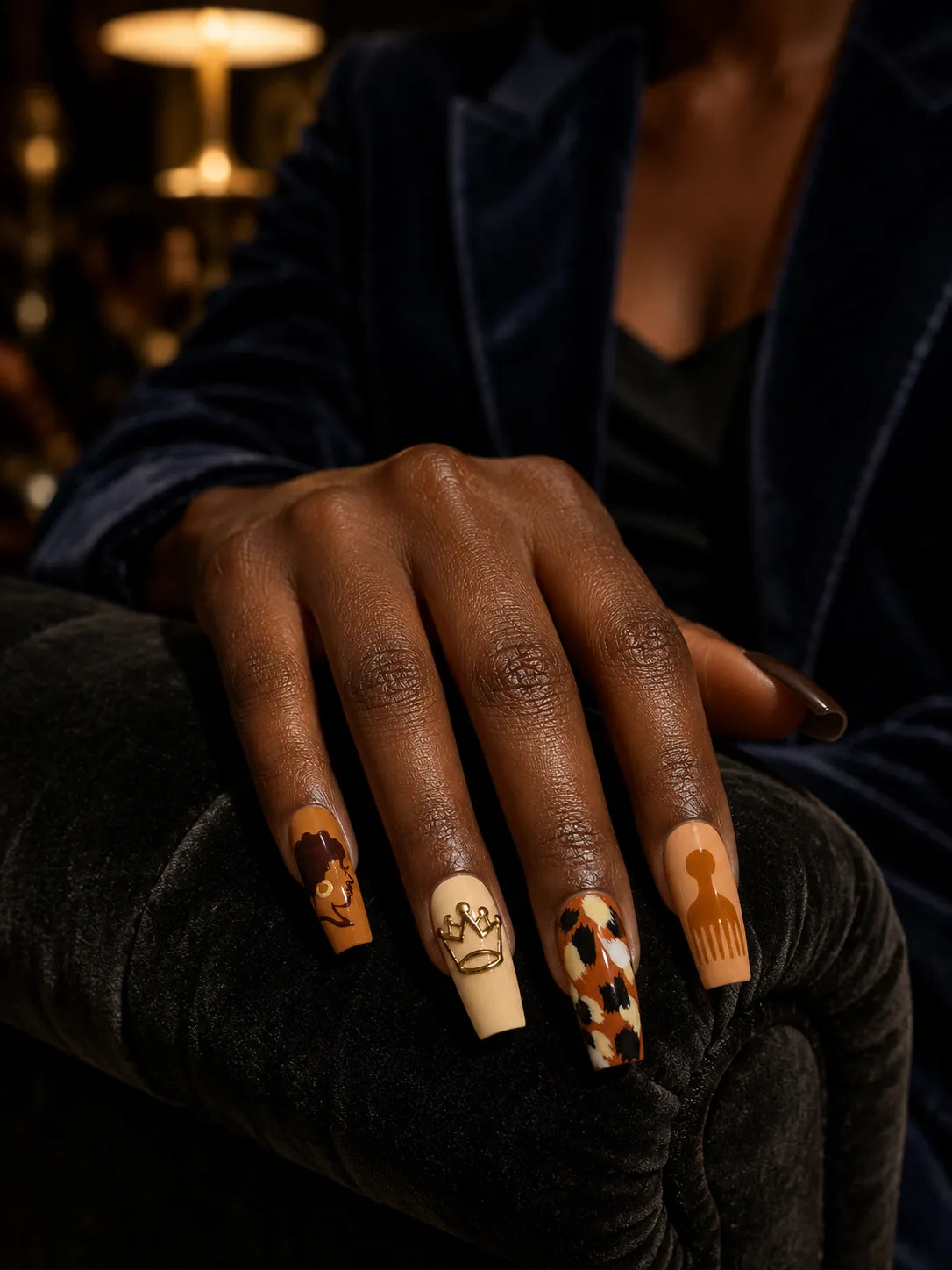 Crown Curls - Afro Silhouette Gold Crown Press-On Nails - life2
