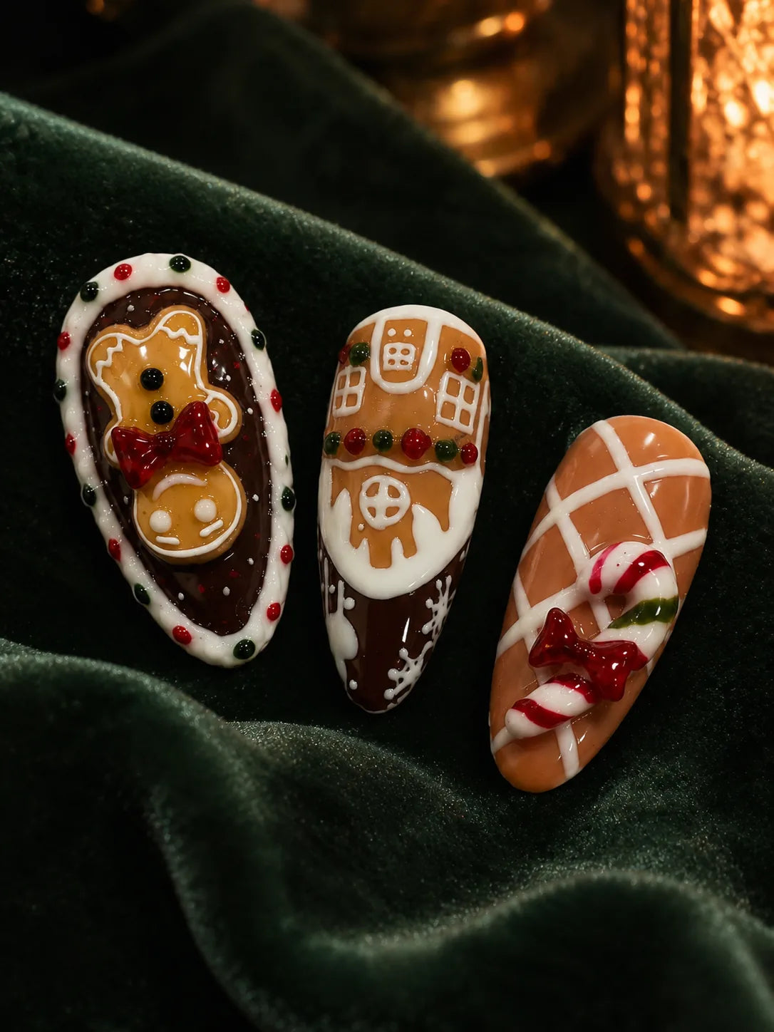 Gingerbread House Plaid Press-On Nails - closeup