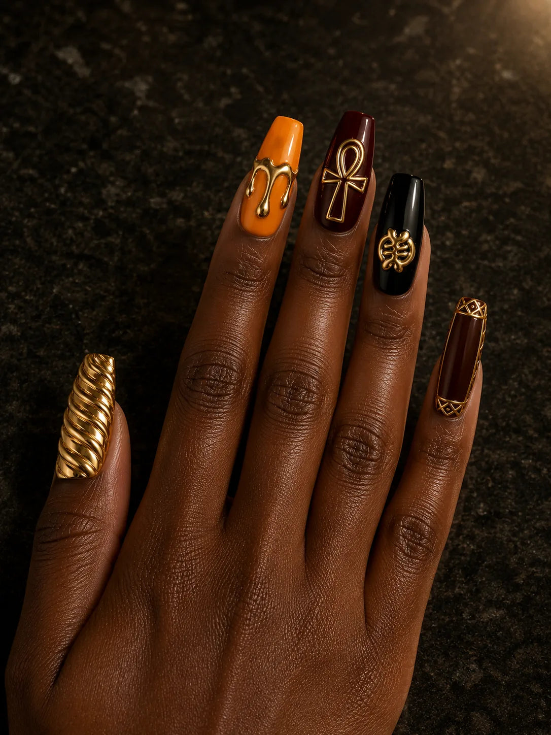 Golden Ankh - Sculptural Gold Press-On Nails - hand1