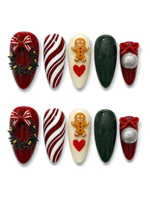 Holly Wreath Charm Press-On Nails
