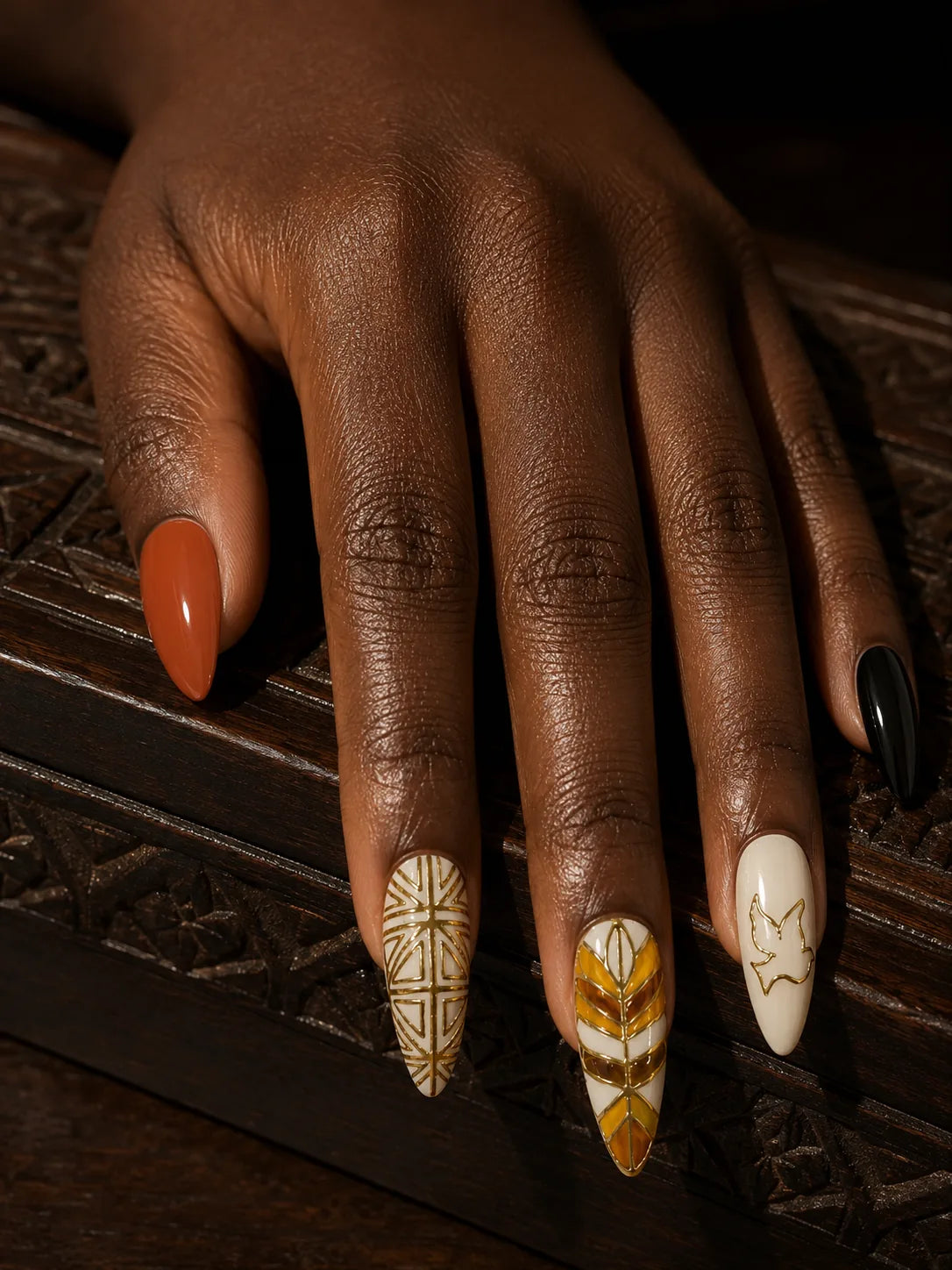 Ivory Dove Gold Linework Press-On Nails - hand1