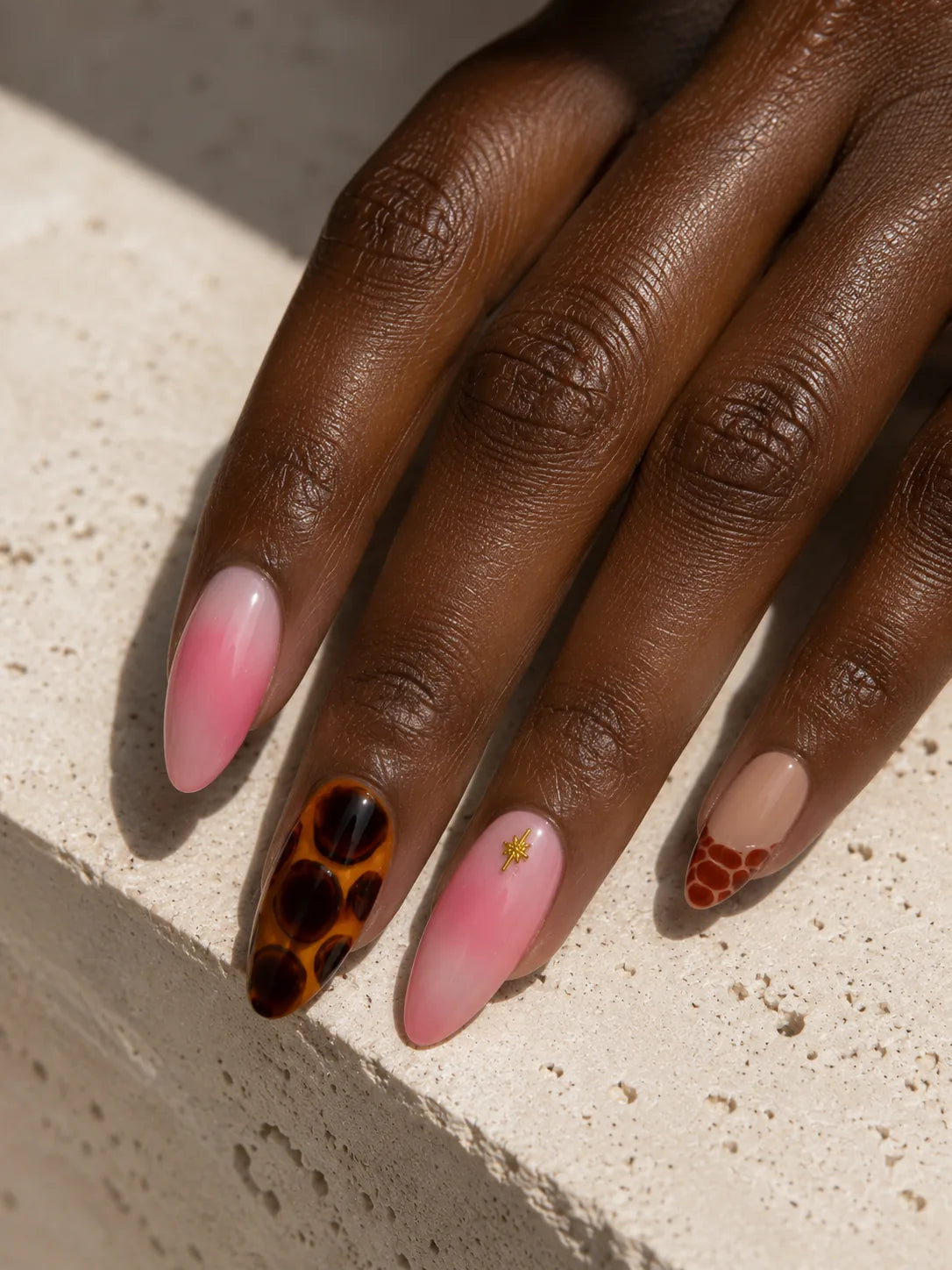 Jelly Tortoise Snakeskin Pink Press-On Nails - hand2