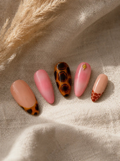 Jelly Tortoise Snakeskin Pink Press-On Nails - closeup2
