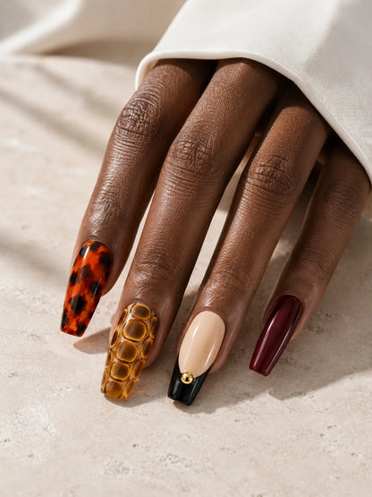 Jet Amber Tortoiseshell Press-On Nails - hand2