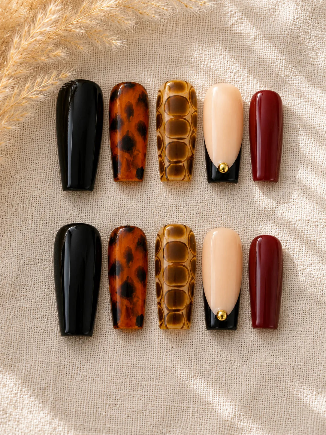 Jet Amber Tortoiseshell Press-On Nails - flatlay