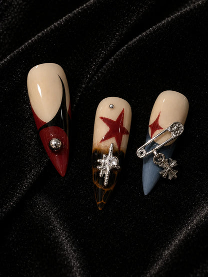 Rebel Chain - Tortoiseshell Punk Hardware Press-On Nails - closeup
