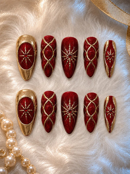 Regal Starburst Gold Quilted Press-On Nails - flatlay