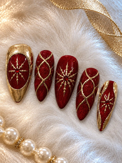 Regal Starburst Gold Quilted Press-On Nails - closeup2
